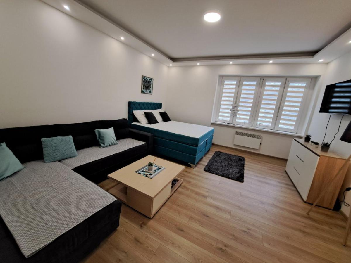 Apartman Andrea SJJ Eksteriør billede