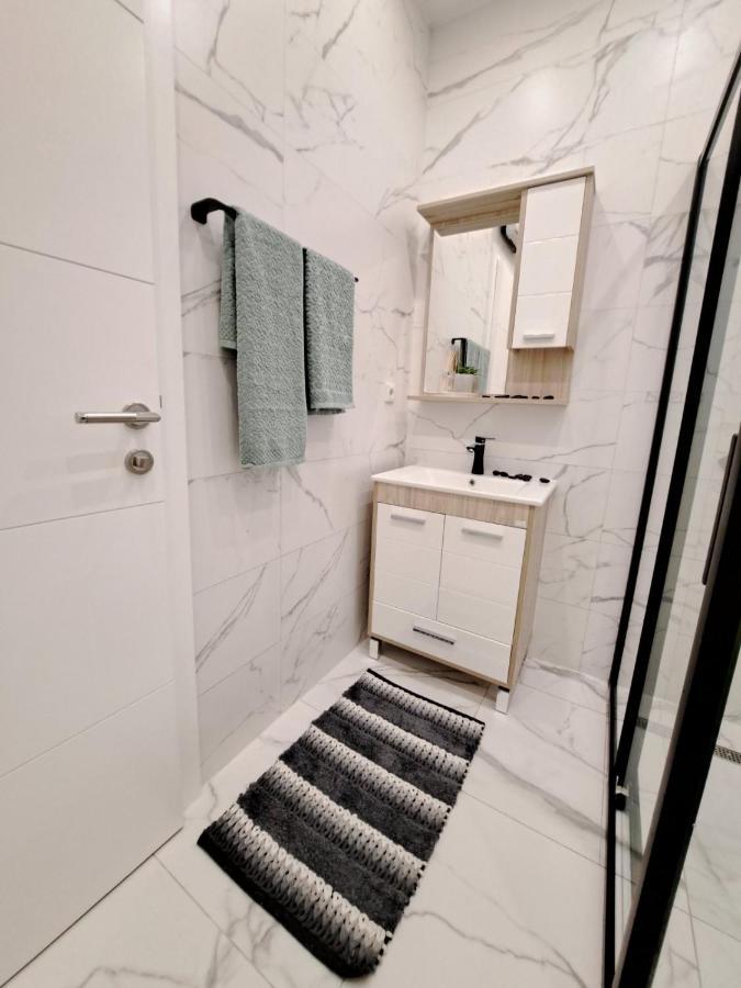 Apartman Andrea SJJ Eksteriør billede