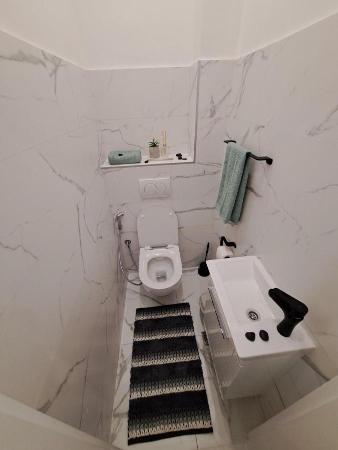 Apartman Andrea SJJ Eksteriør billede
