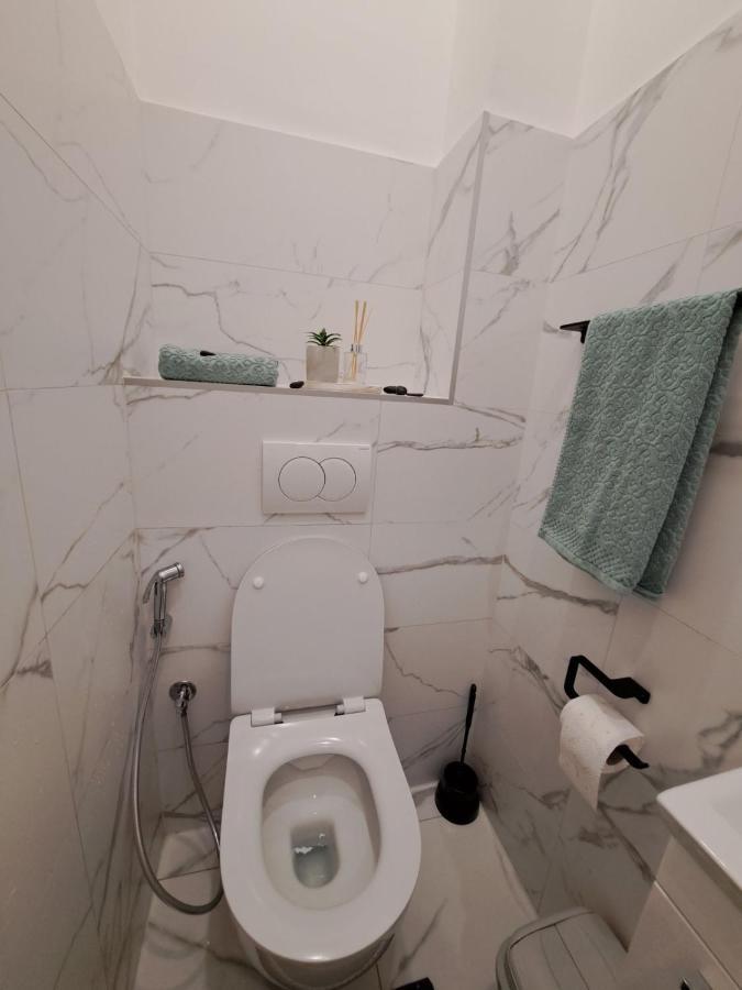 Apartman Andrea SJJ Eksteriør billede