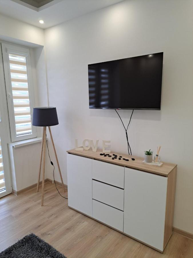 Apartman Andrea SJJ Eksteriør billede